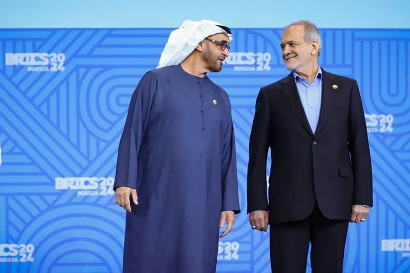 پزشکیان در گفت‌وگوی تلفنی با رئیس امارات متحده عربی: امیدواریم برکات عید خجسته قربان زمینه ساز گسترش صلح و برچیده شدن جنگ و ناامنی از منطقه باشد