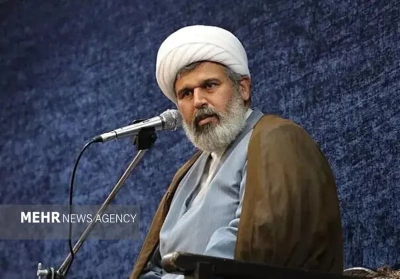 استمرار انقلاب اسلامی از بزرگ‌ترین دستاوردهای امام خمینی(ره) است