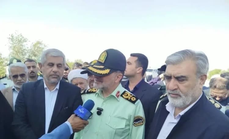 ۲۴ تن چوب «ام‌دی‌اف» فاقد مجوز در الیگودرز کشف شد