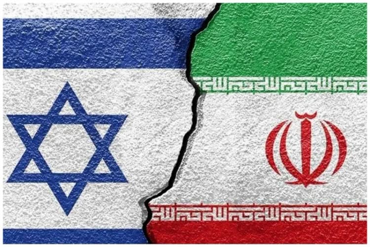 نشست مجمع یادگاران شهدای آجا در دانشگاه امام علی(ع) برگزار شد 