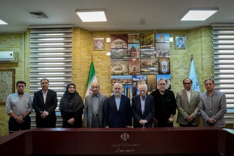 ویدئویی جالب از تخت‌ جمشید با عینکِ واقعیت مجازی