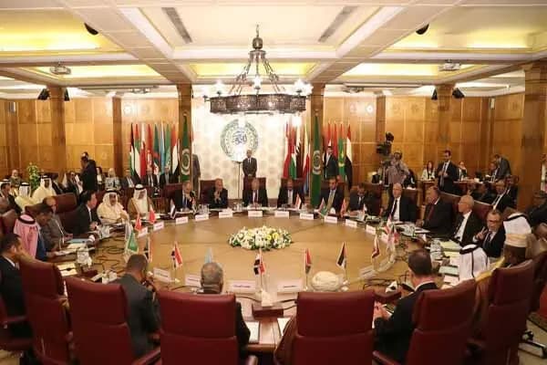 ازدحام در بنادر اروپایی همزمان با تشدید جنگ تعرفه‌ها