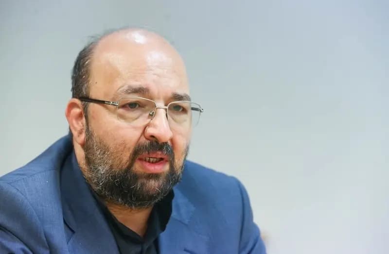توئیت متفاوت سخنگوی جبهه اصلاحات با هشتگ های مصالح ملی و راه باریک اصلاحات/یافتن راه باریک اصلاحات از میان غوغای براندازی و خود براندازی دشوار است