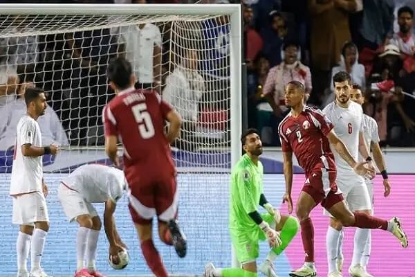 مدیرعامل استقلال آب پاکی را روی دست جباری ریخت
