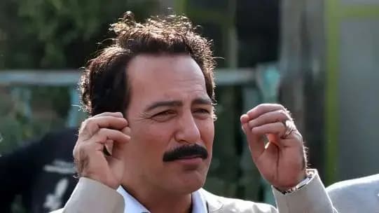 نگاه روز | استایل لاکچری خلیل سریال «نون خ» در سن ۵۲ سالگی