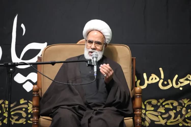فیلم ابتکار حیرت آور دزدان برای سرقت از یک مغازه در بلوار طلاییه ! / با گونی های آبی رنگ : کارگران در حال کارند !