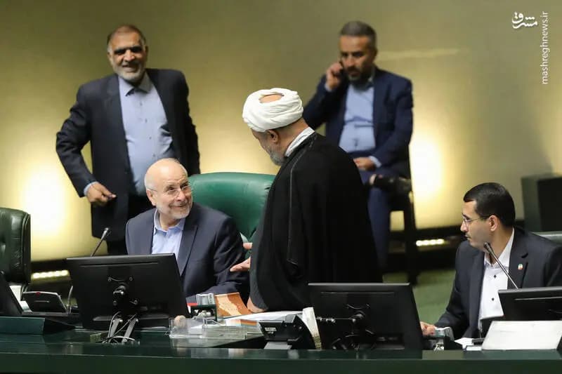 عکس/ نشست علنی مجلس امروز یکشنبه ۴ اردیبهشت