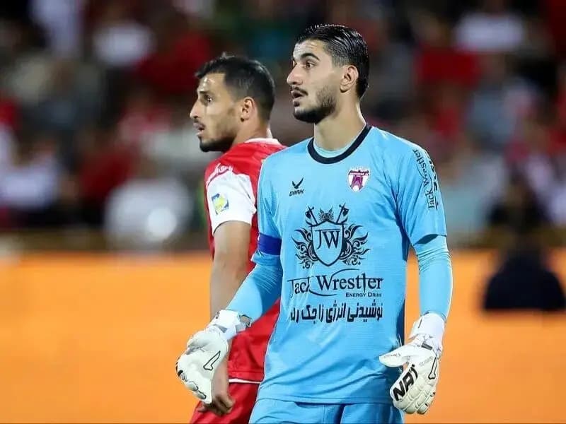 مذاکره پرسپولیس برای جذب ۲ بازیکن استقلالی
