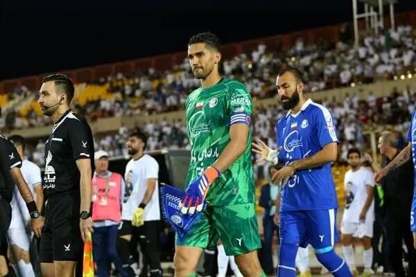 اندونگ از استقلال پول گرفت و ایران را ترک کرد